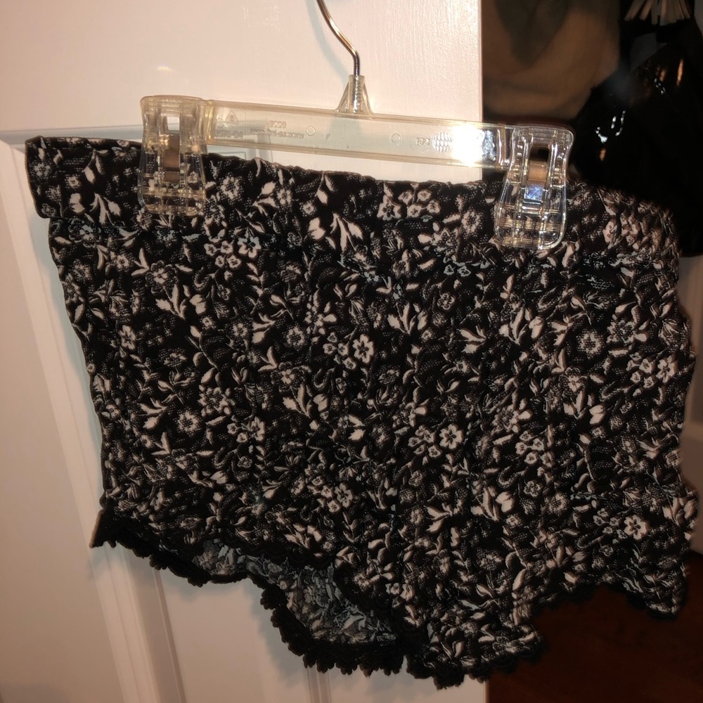 Flowy shorts